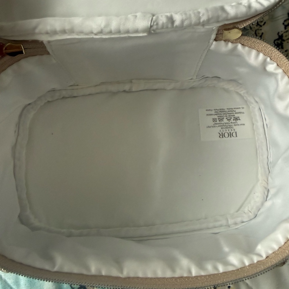 Dior Shimmering Gold Cosmetic Case - Picture 3 of 6